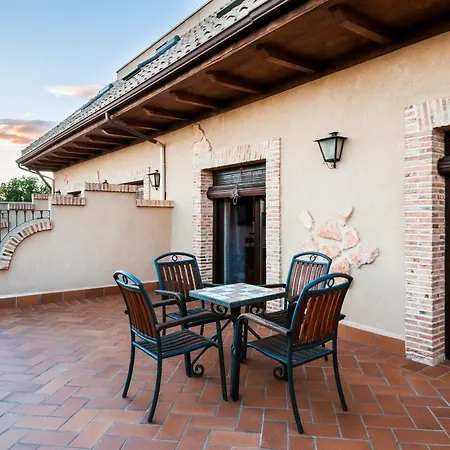 Dona Manuela Hotel