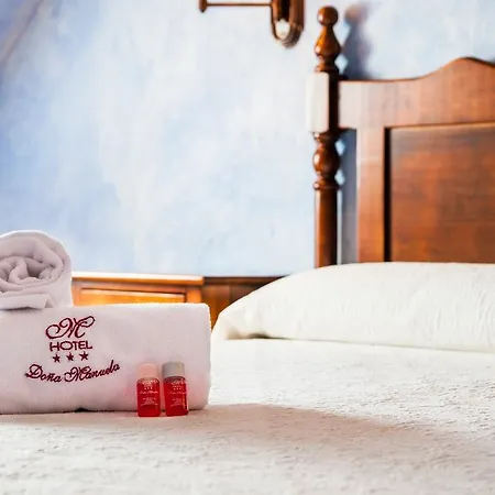 Hotel Dona Manuela 3*